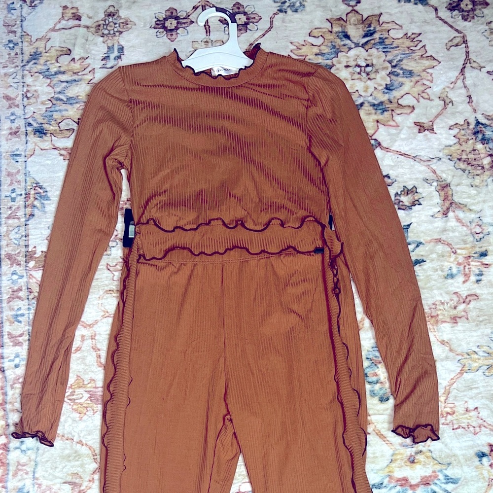 SOLD Tan 2 piece Set with Crop Top with ruffle string tie around and paints